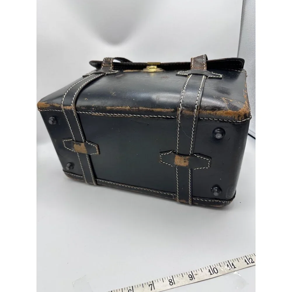 Vintage Black Leather Doctors Camera Bag Hard shell Brass Hardware WhPocket Stit